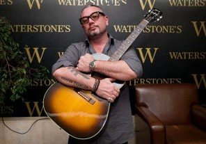 **Huey-Morgan-Fun-Lovin-Criminals-Waterstones-Birmingham-Tour
